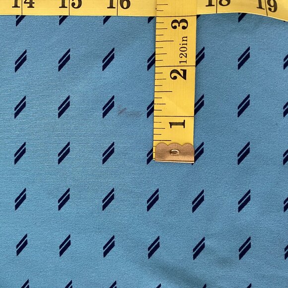 Under Armour The Playoff Polo Shirt Mens XL Blue Geometric Print Golfing Golf - Picture 5 of 5